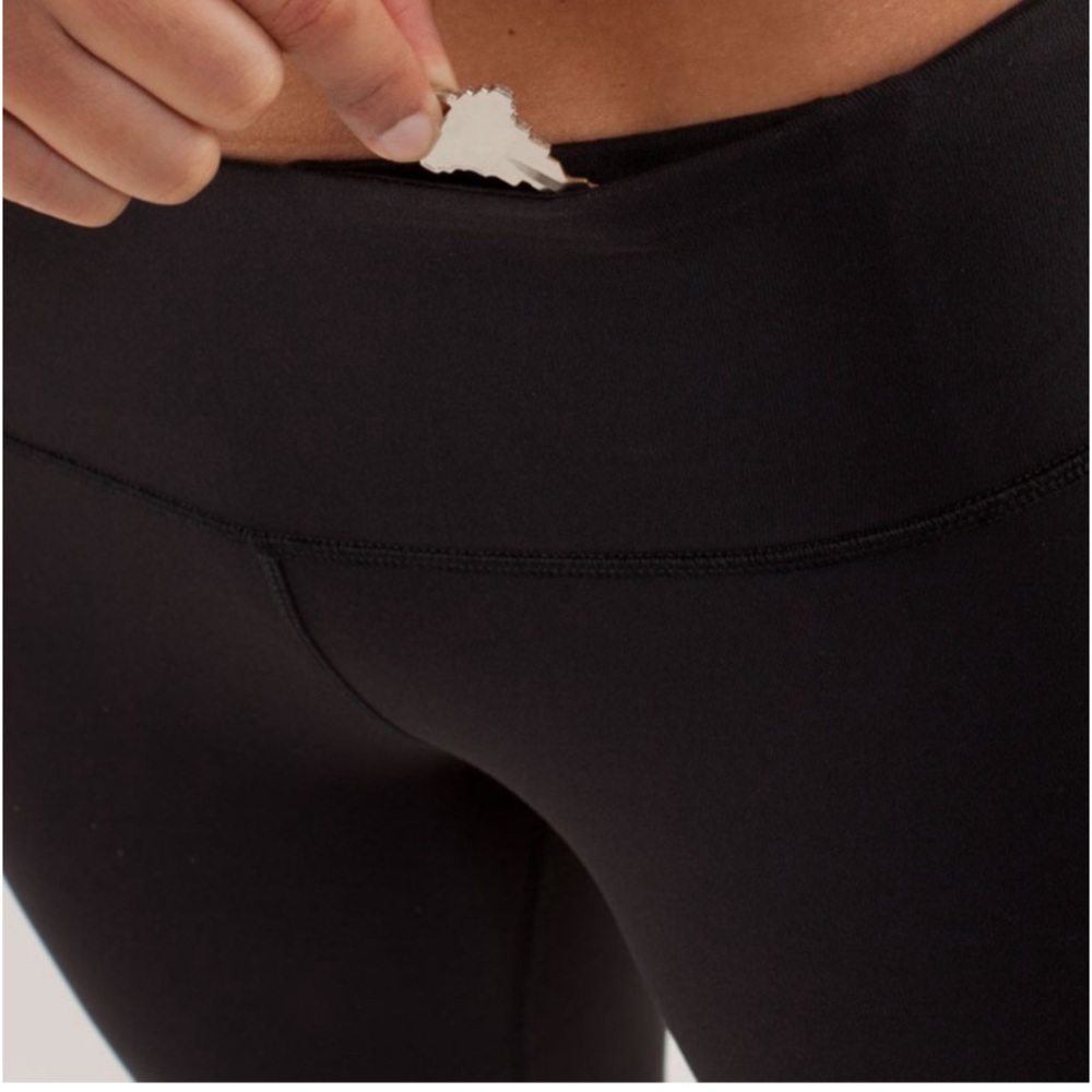 Lululemon Wunder Under Crop
Black/SIZE-2/Material: Full-On® Luxtreme - Picture 3 of 6